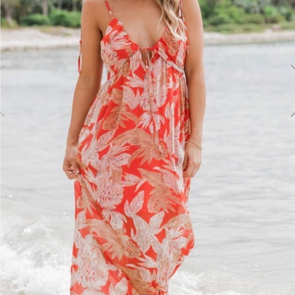 Pink Lily Tropical Print Dress - Picture 2 of 5